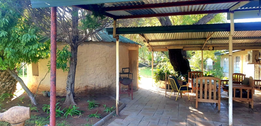 4 Bedroom Property for Sale in Petrusburg Rural Free State